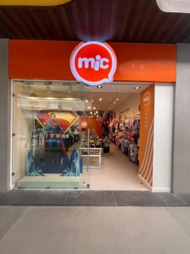 Tienda MIC - CC. Rio Centro Norte (5 fotos)